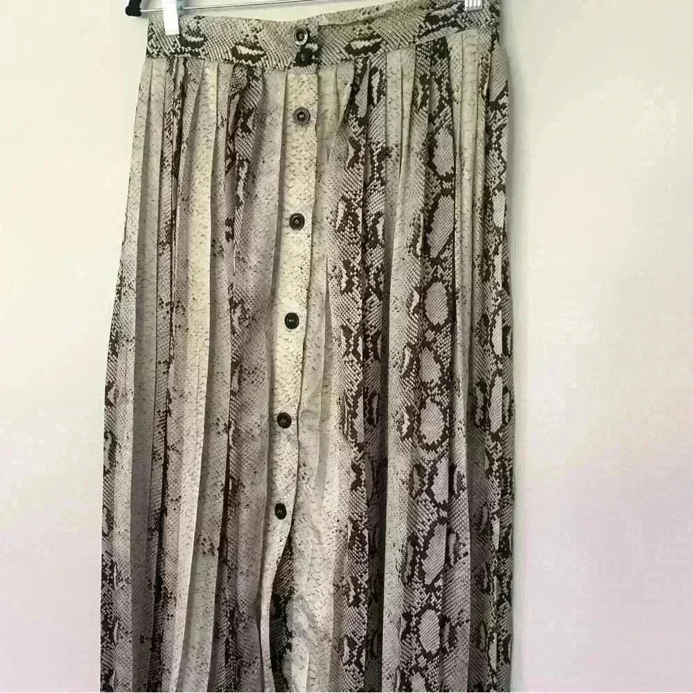 Dress Forum Women's Snakeskin Print Pleated Midi Skirt Size Large